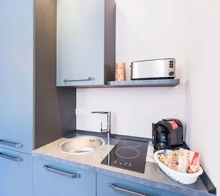 Apartment Suite A Lägenhet