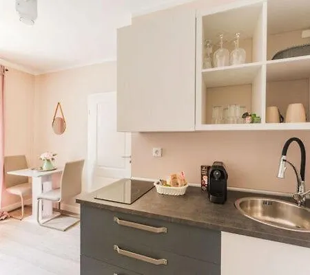 Apartment Suite A *