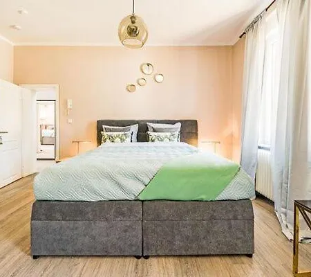 Apartment Suite A *